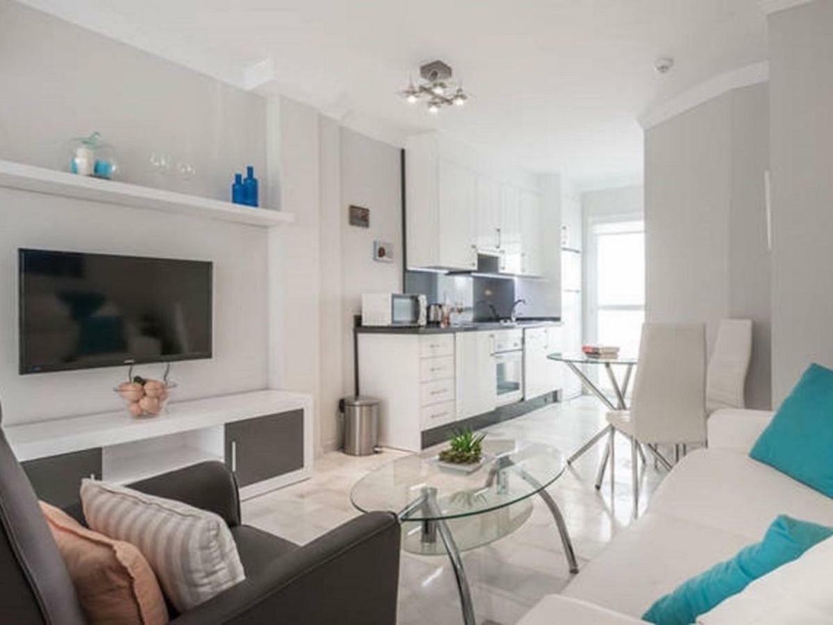 Casa Soleada - Beautiful Villa, Best Corner By Pools, Resort Facilities,Full Kitchen, 3 Terraces, Internet Marbella Exterior photo